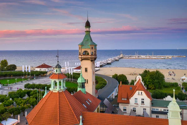 Günbatımında Baltık Denizi Kıyısındaki Sopot Şehrinin Güzel Mimarisi Polonya — Stok fotoğraf