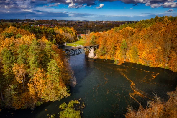 Herbstliche Landschaft Und Die Eisenbahnbrücke Rutki Kaschubia Polen — Stockfoto