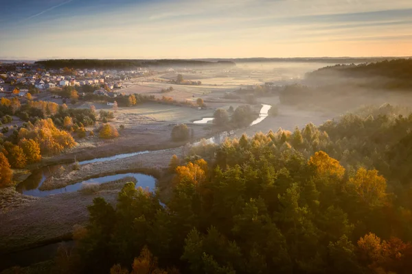 Řeka Radunia Kroutí Podzimní Krajině Před Východem Slunce Kašubie Polsko — Stock fotografie