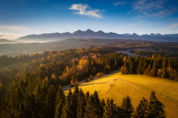 Les Premiers Rayons Soleil Levant Sur Les Montagnes Tatra Automnales — Photo