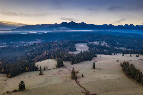 Ein Schöner Sonnenaufgang Über Der Tatra Der Pass Über Lapszanka — Stockfoto