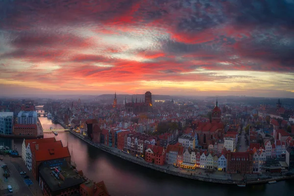 Cidade Incrível Gdansk Sobre Rio Motlawa Pôr Sol Polônia — Fotografia de Stock