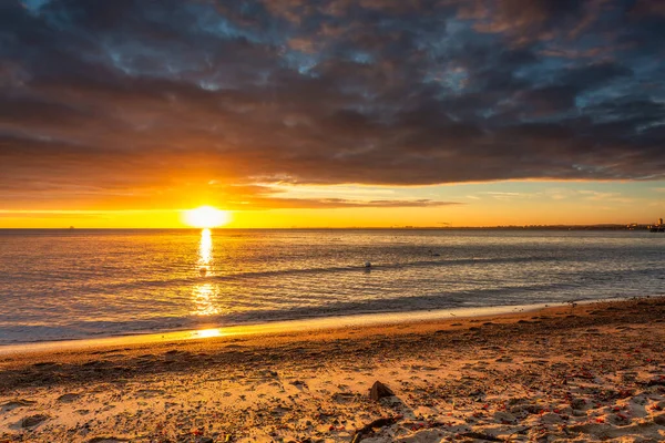 Verbazingwekkend Landschap Van Het Strand Bij Orlowo Cliff Bij Zonsopgang — Stockfoto