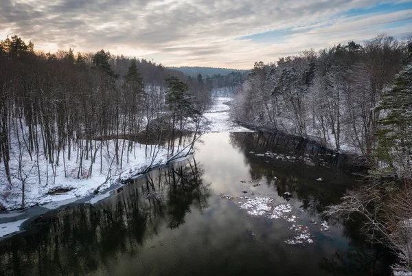 Zimní Scenérie Řeky Radunia Klikatí Kašubie Polsko — Stock fotografie