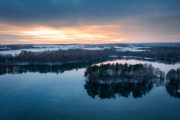 Luftaufnahme Eines Winterlichen Sees Bei Sonnenuntergang Polen — Stockfoto