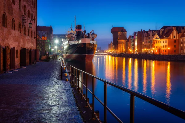 Úžasná Architektura Starého Města Gdaňska Řeky Motlawy Soumraku Polsko — Stock fotografie