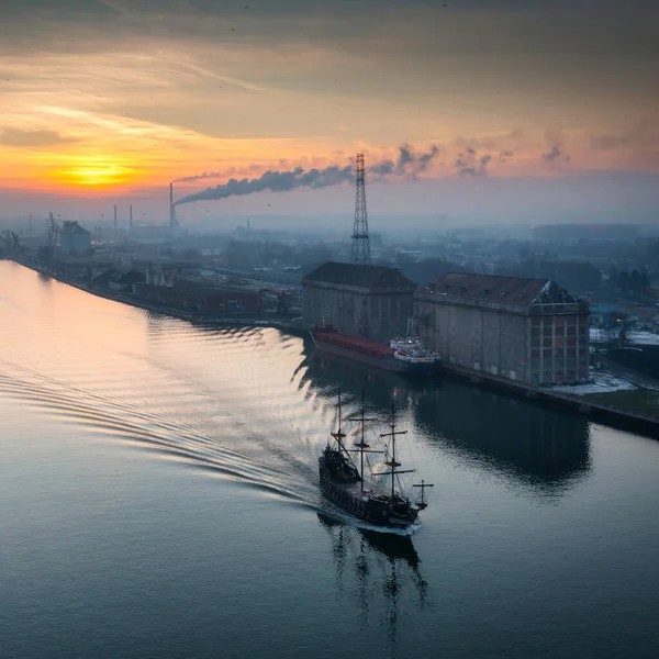 Scenario Del Tramonto Del Fiume Martwa Wisla Danzica Polonia — Foto Stock