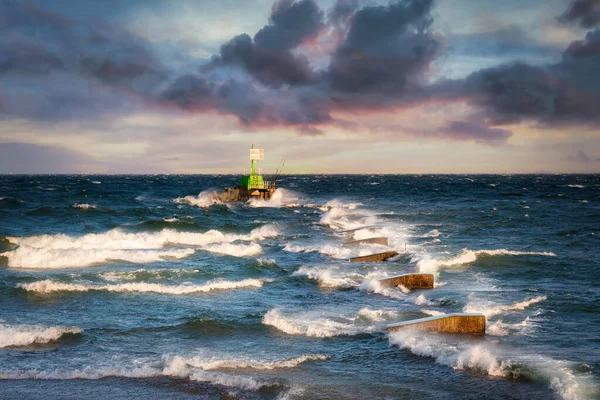 Blåsig Dag Vid Vinterstranden Vid Östersjön Gdansk Polen — Stockfoto