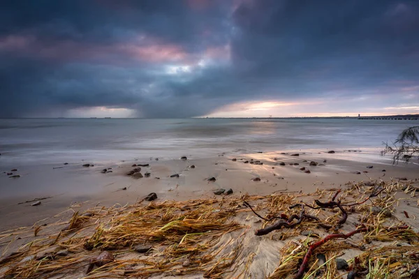 Una Bellissima Alba Sulla Spiaggia Del Mar Baltico Gdynia Orlowo — Foto Stock