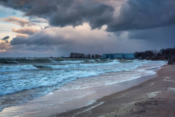 Stormen Vid Östersjön Vid Solnedgången Gdansk Polen — Stockfoto