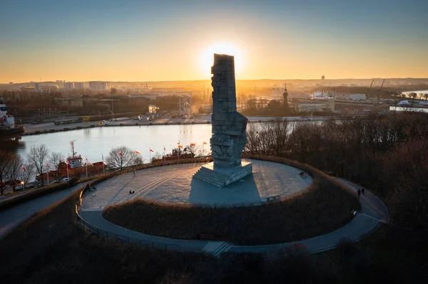 Gdansk Lengyelország 2022 Február Emlékmű Westereplatte Félsziget Partjainak Védelmezőinek Naplementekor — Stock Fotó
