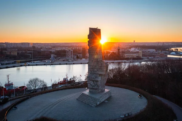 폴란드 그단스크 2022 노을에 베스트레 플라테 자들을 기념물 그단스크 폴란드 — 스톡 사진