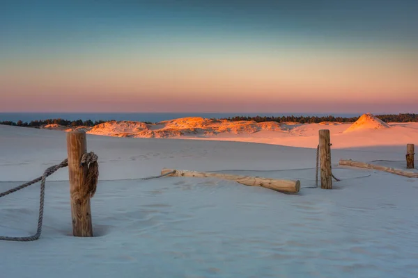 日落时分 斯洛温斯基国家公园里美丽的沙丘风景 — 图库照片