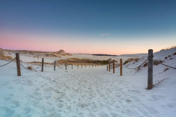 Prachtig Landschap Van Zandduinen Het Slowinski National Park Bij Zonsondergang — Stockfoto