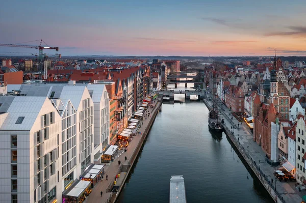 Gün Batımında Güzel Gdansk Şehrinin Hava Manzarası Polonya — Stok fotoğraf