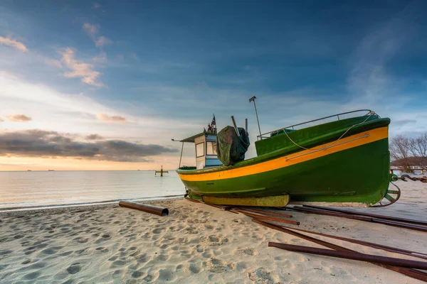 Vackert Landskap Stranden Med Fiskebåtar Vid Soluppgången Gdynia Orlowo Polen — Stockfoto