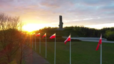 Gdansk, Polonya -3 Mayıs 2022: Westereplatte Yarımadası 'ndaki Sahilin Savunucuları Anıtı, Gdansk. Polonya