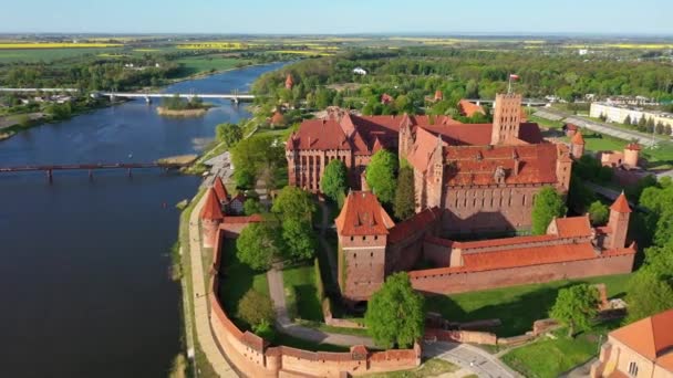 Castelo Ordem Teutônica Malbork Junto Rio Nogat Polónia — Vídeo de Stock