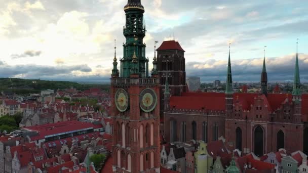 Luftaufnahme Der Schönen Danziger Stadt Bei Sonnenuntergang Polen — Stockvideo