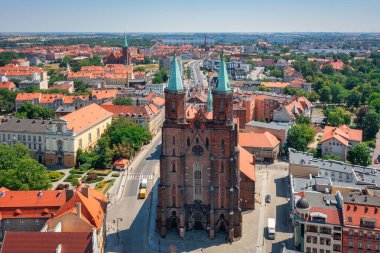 Polonya 'nın Aşağı Silezya kentindeki Legnica şehrinin güzel mimarisi