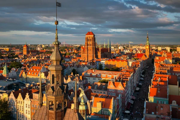 Beautiful Architecture Main Town Gdansk Rays Setting Sun Poland — Stock Fotó