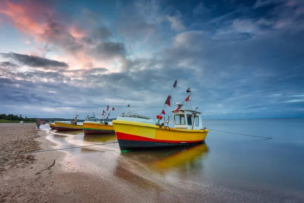 Beautiful Sunset Fishing Boats Beach Baltic Sea Sopot Poland — ストック写真