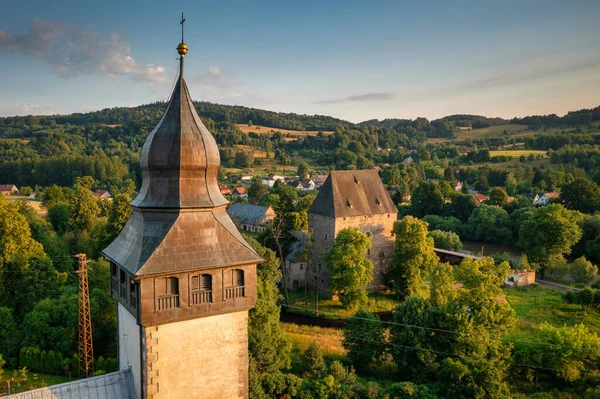 Gothic Siedlecin Ducal Tower Illuminated Setting Sun Bobr Valley Landscape — Fotografia de Stock