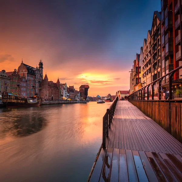 Old Town Gdansk Historical Port Crane Motlawa River Rainy Sunset — Stock Photo, Image