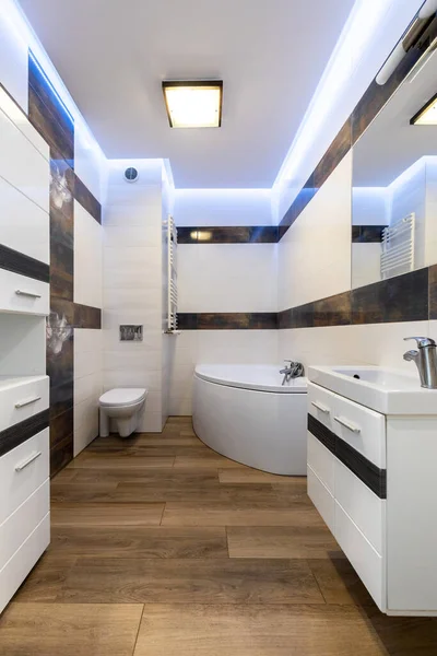 Modern Bathroom Interior White Brown Colors — ストック写真