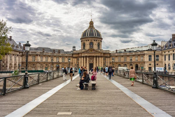 Parigi Francia Settembre 2022 Touristrs Sul Ponte Pont Des Arts — Foto Stock