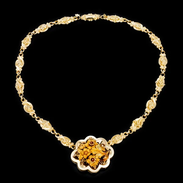 Zlaté šperky náhrdelník — Stock fotografie