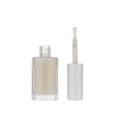 Beyaz arkaplanda izole edilmiş oje