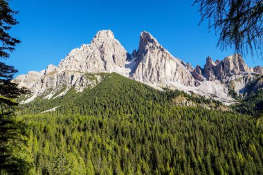 Dolomitlerin manzarası, Belluno Eyaleti, Dolomiti Alpleri, İtalya