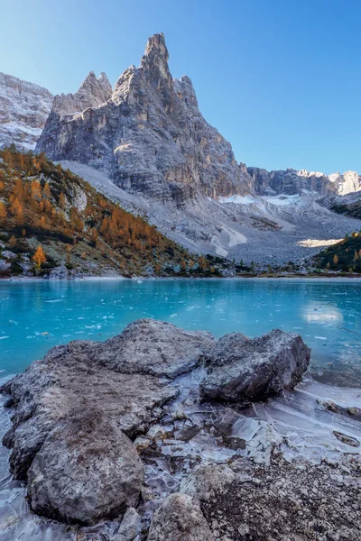 Frozen Sorapiss Lake Majestic Dolomites Alp Mountains Province Belluno Italy — Stock Photo, Image