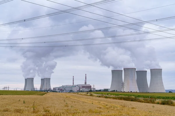 Torres Refrigeración Una Central Nuclear Central Nuclear Dukovany Región Vysocina —  Fotos de Stock