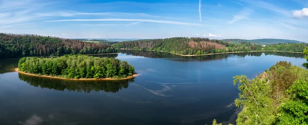 Jezioro Wyspa Drzewami Zbiornik Wodny Sec Czechy Europa — Zdjęcie stockowe