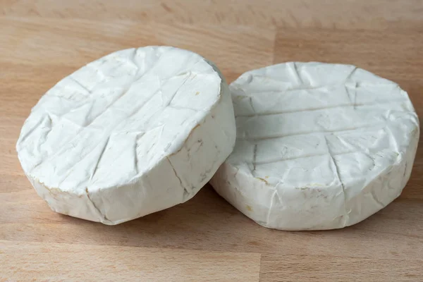 Two Camembert Cheese Preparation Grilling — Stock Fotó