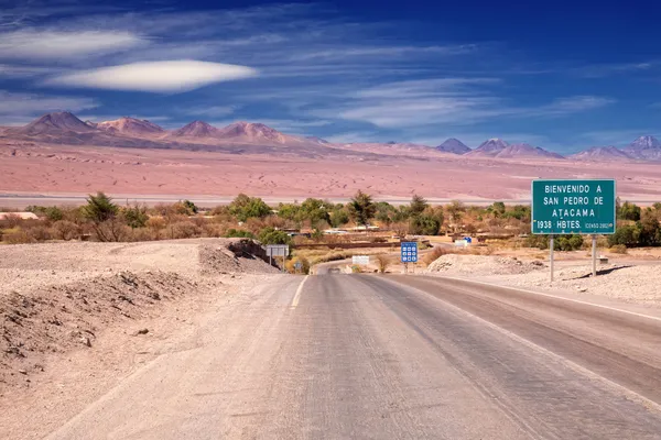 Entrance road to San Pedro de Atacama, Chile — Stock Photo, Image
