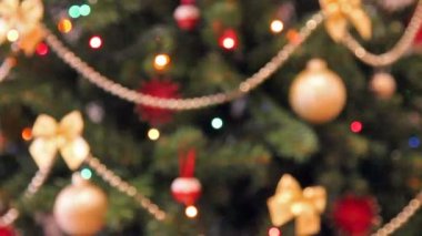 Odaklan, noel ışıkları arka planında