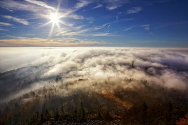 View on the sun over inversion from Jested — Stock Photo, Image