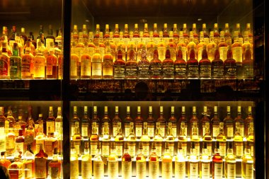 dünyanın en büyük scotch viski koleksiyonu