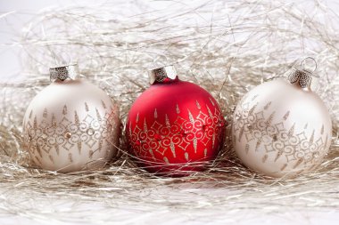 gelin teli ile Noel topları