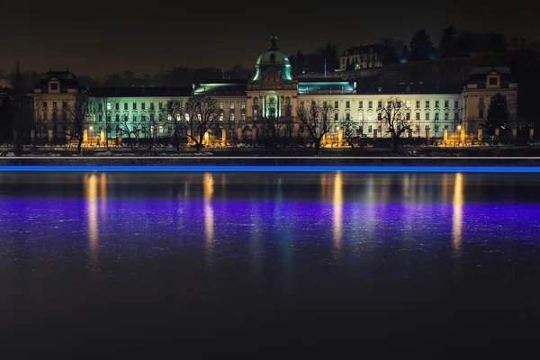 Strakas academy i natt i Prag — Stockfoto
