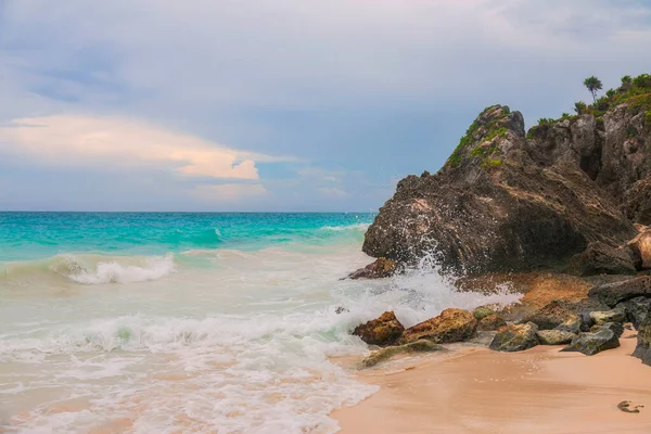Azure Beach Der Nähe Der Maya Ruinen Von Tulum Mexiko — Stockfoto