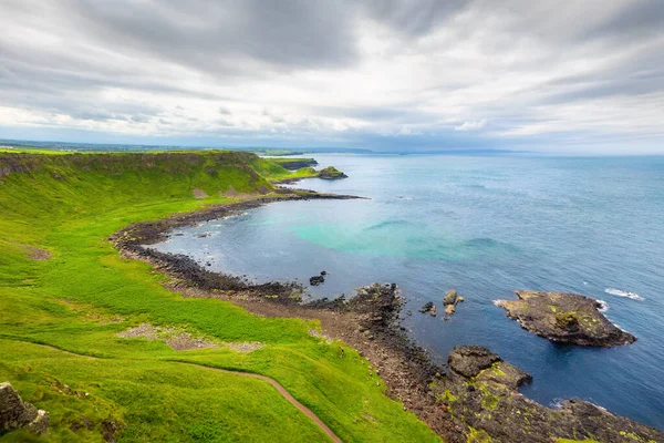 Widok Zatokę Portnaboe Północny Klif Antrim Wzdłuż Giants Causeway Hrabstwo — Zdjęcie stockowe