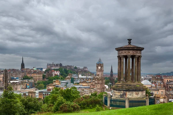 Visa Edinburgh Skyline Med Edinburgh Castle Och Scotts Monument Från — Stockfoto