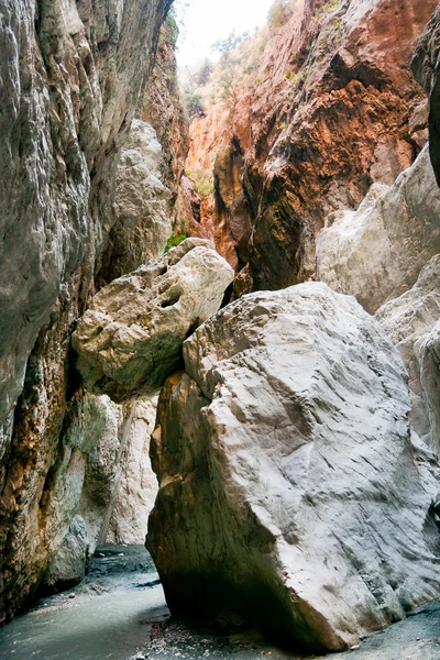 Pedras em rochas na Turquia, Saklikent Canyon — Fotografia de Stock