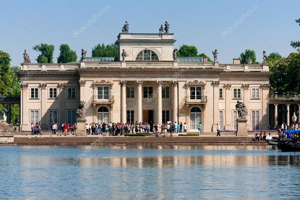 Pałac Na Wodzie W łazienki Warszawa Zdjęcie Stockowe Editorial