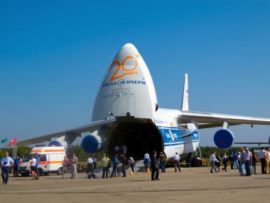 an-124-100 stratejik hava ikmal jet (Akbaba)
