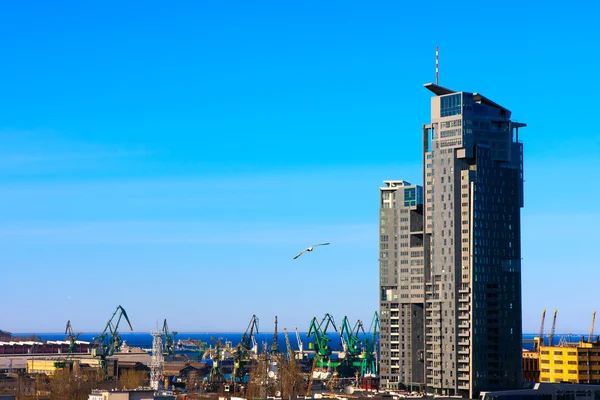 Gdynia  Shipyard cranes and Sea Towers — Stock Photo, Image